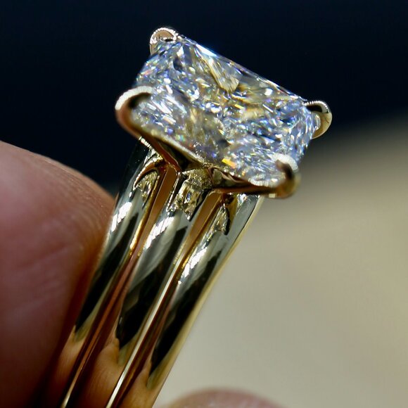 2 carat Diamond ring yellow gold - Picture 1 of 13